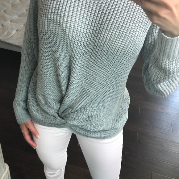 🚫SOLD OUT🚫S͜͡E͜͡R͜͡E͜͡N͜͡I͜͡T͜͡Y͜͡ Twist Front - Picture 2 of 7